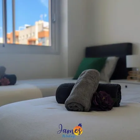 Modern Ground Floor With Com Pool Eb12 Lejlighed *