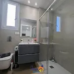 Modern Ground Floor With Com Pool Eb12 דירה אוריהואלה